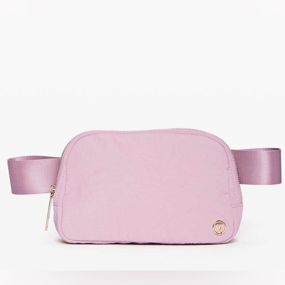 ANTOINETTE BELT BAG